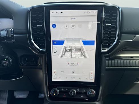 New 2025 Ford Ranger Lariat w/ Black Appearance Package image 16