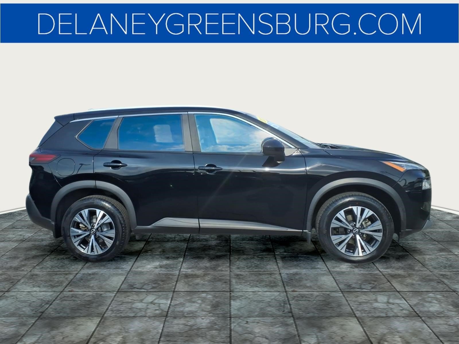 Used 2023 Nissan Rogue SV w/ SV Premium B Package AWD/4WD image 2