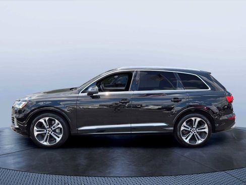 Used 2022 Audi Q7 3.0T Prestige w/ Prestige Package AWD/4WD image 3