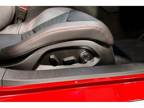 Used 2024 Chevrolet Corvette Stingray Premium Cpe w/ Z51 Performance Package RWD image 42