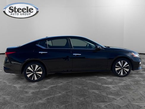 Used 2022 Nissan Altima 2.5 SV image 6