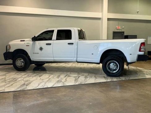 Used 2020 RAM 3500 Tradesman image 9