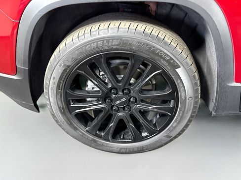 Used 2023 GMC Acadia SLT w/ Elevation Edition FWD image 38