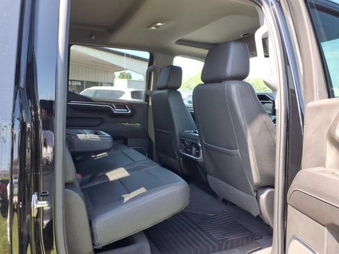 Used 2022 Chevrolet Silverado 1500 LTZ w/ LTZ Convenience Package II AWD/4WD image 13