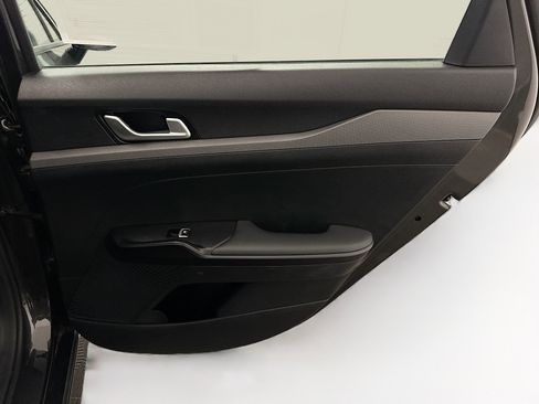 Used 2025 Kia K5 LXS image 30