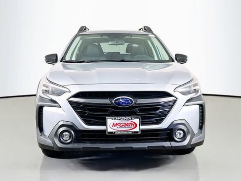 Used 2023 Subaru Outback Premium AWD/4WD image 16
