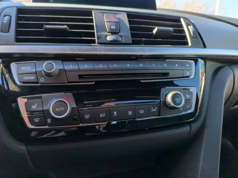 Used 2018 BMW 330e w/ M Sport Package image 19