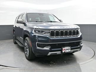 Used 2024 Jeep Wagoneer Series II w/ Flexible Seating Group AWD/4WD video 2