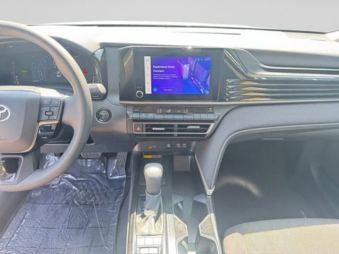 Used 2025 Toyota Camry LE FWD image 12