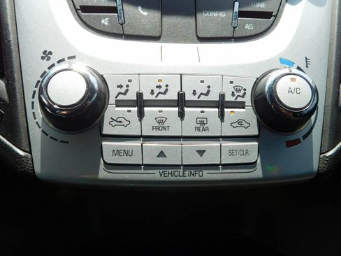 Used 2016 Chevrolet Equinox LS AWD/4WD image 13