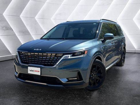 Used 2024 Kia Carnival SX image 3