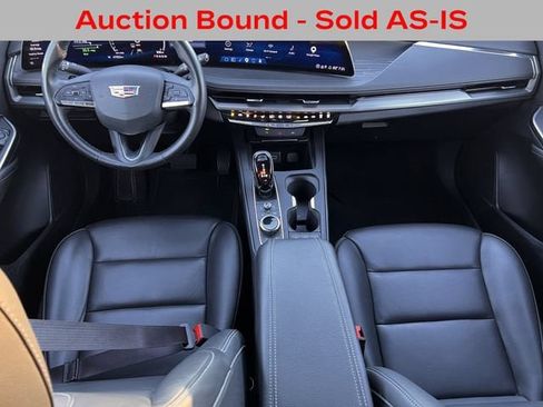 Used 2025 Cadillac XT4 Premium Luxury FWD image 9