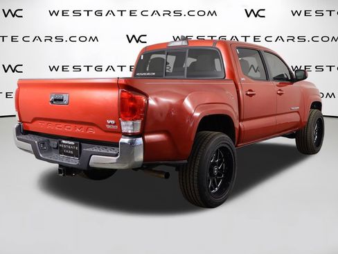 Used 2016 Toyota Tacoma SR5 image 40