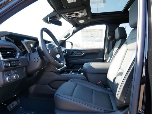 New 2026 GMC Yukon XL Denali w/ Sun & Power Step Package image 10