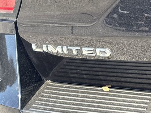 Used 2019 Ford Expedition Limited w/ Equipment Group 302A image 10