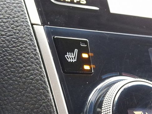 Used 2019 Subaru Outback 3.6R Touring image 27