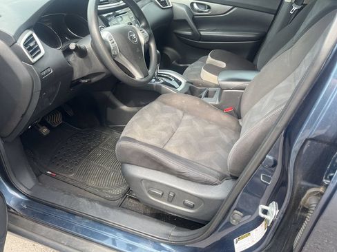 Used 2016 Nissan Rogue SV FWD image 39