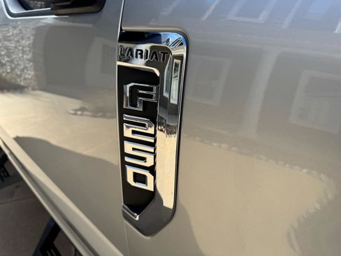 Used 2018 Ford F250 Lariat w/ Lariat Value Package image 40