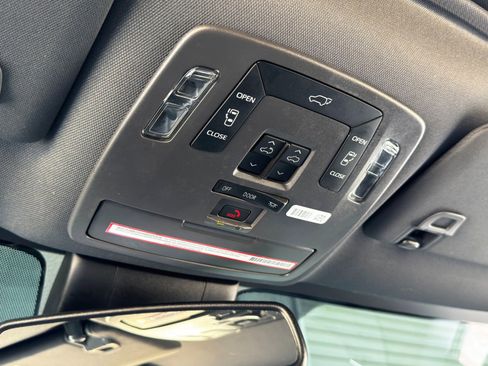 Used 2023 Toyota Sienna XSE image 35