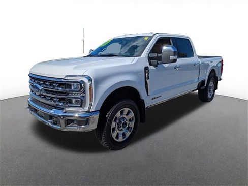 Used 2023 Ford F350 Lariat w/ Lariat Ultimate Package image 5
