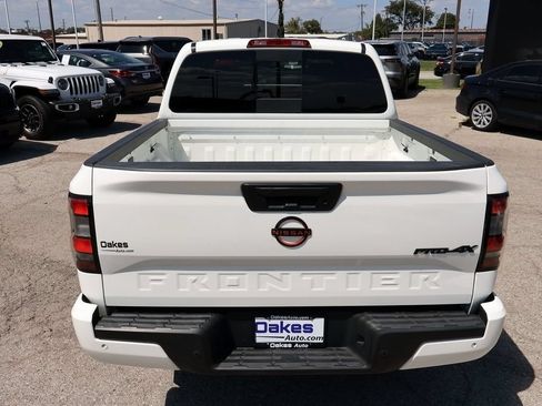 Used 2024 Nissan Frontier PRO-4X w/ Technology Package AWD/4WD image 7