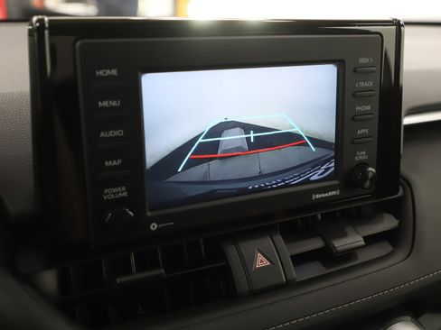 Used 2022 Toyota RAV4 XLE image 21