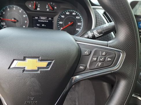 Used 2025 Chevrolet Malibu LT FWD image 9