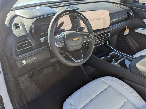 New 2026 Chevrolet Traverse High Country w/ LPO, Floor Liner Package image 12