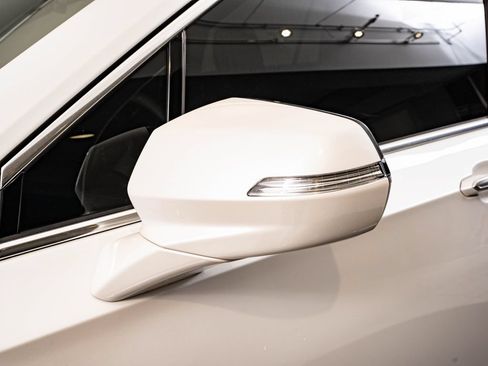 Used 2022 Cadillac XT6 Premium Luxury w/ LPO, Floor Liner Package AWD/4WD image 16