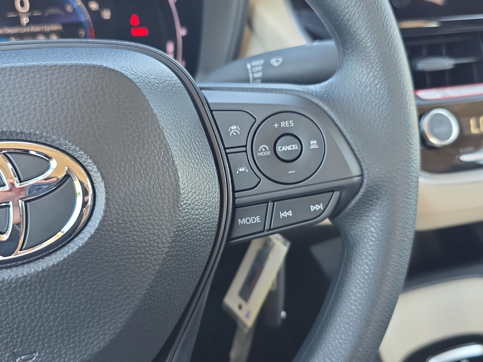 New 2027 Toyota Corolla LE FWD image 14
