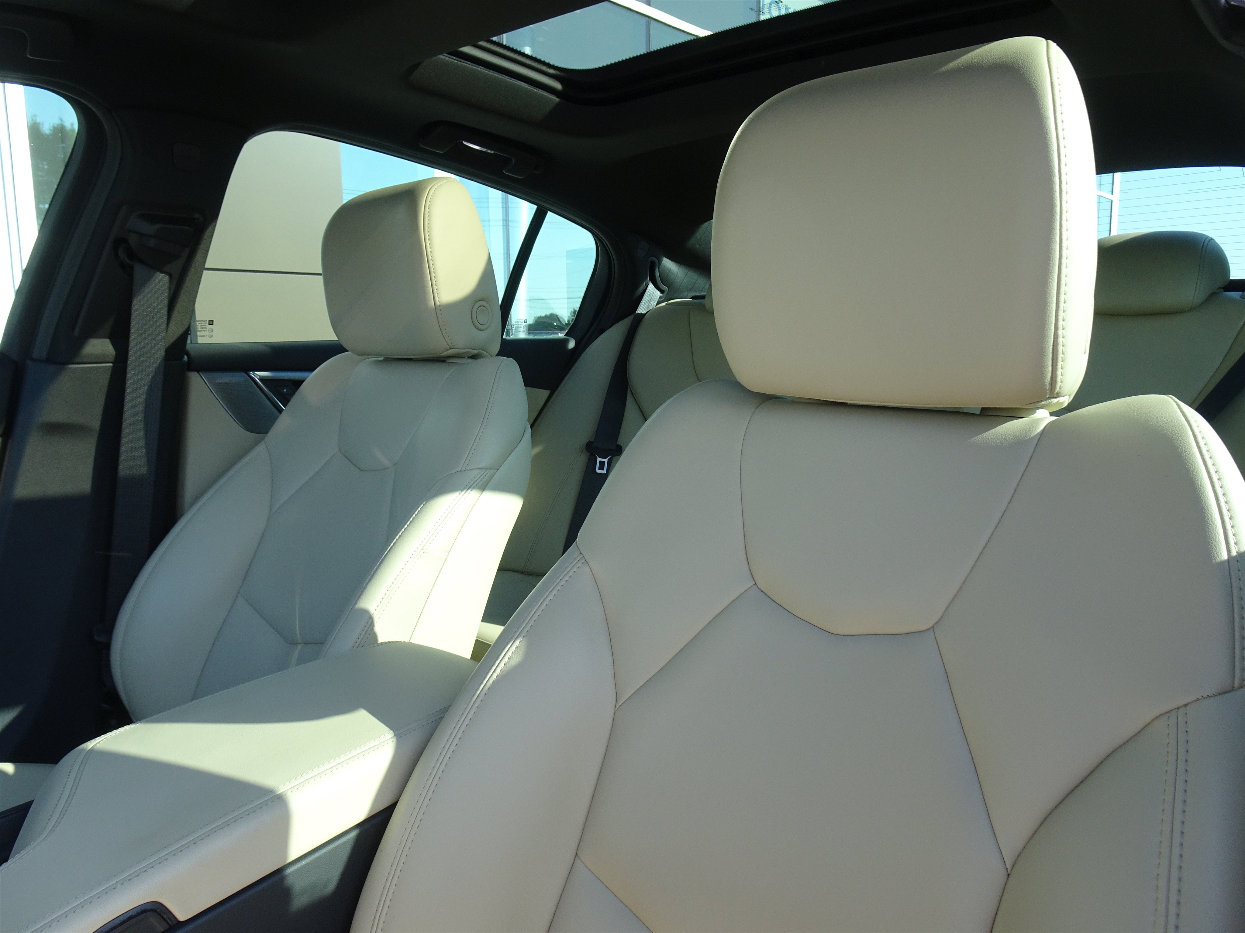 Used 2023 Cadillac CT5 Luxury w/ Sun And Sound Package AWD/4WD image 10