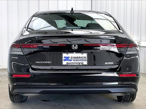 Certified 2025 Honda Accord LX image 4