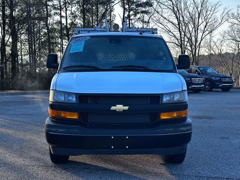Used 2025 Chevrolet Express 2500 Extended w/ Communications Package image 3