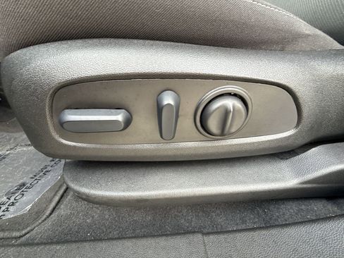 Used 2025 Chevrolet Blazer LT image 14