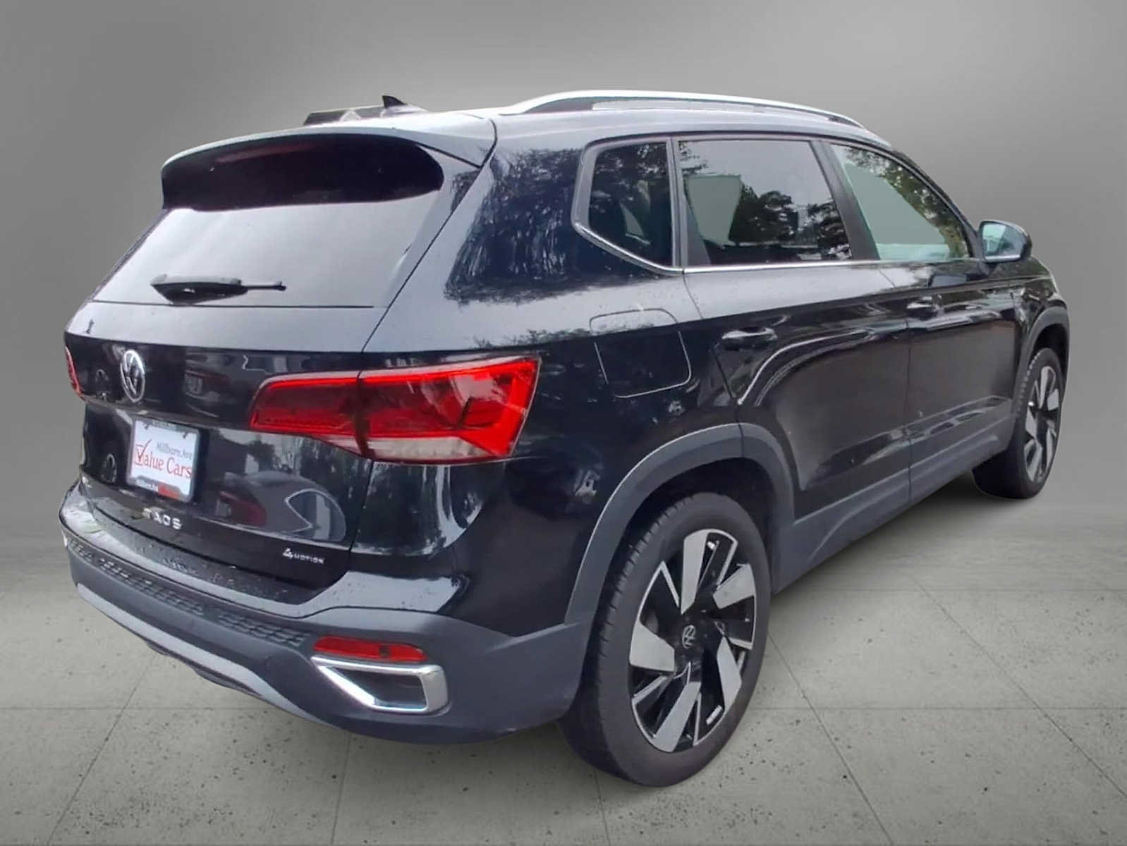 Used 2024 Volkswagen Taos SEL AWD/4WD image 8