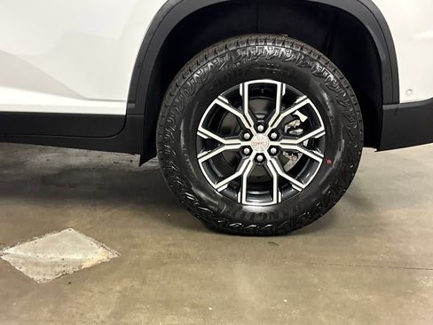 New 2026 GMC Acadia AT4 w/ Super Cruise Package image 13