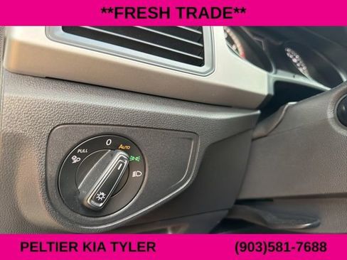 Used 2021 Volkswagen Atlas SE image 17