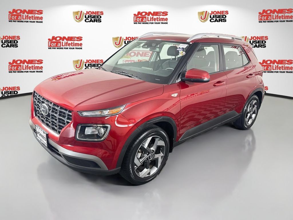 Certified 2024 Hyundai Venue SEL FWD image 14