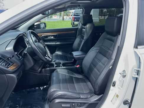 Used 2019 Honda CR-V Touring image 13