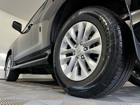 Used 2023 Lexus GX 460 Premium AWD/4WD image 35