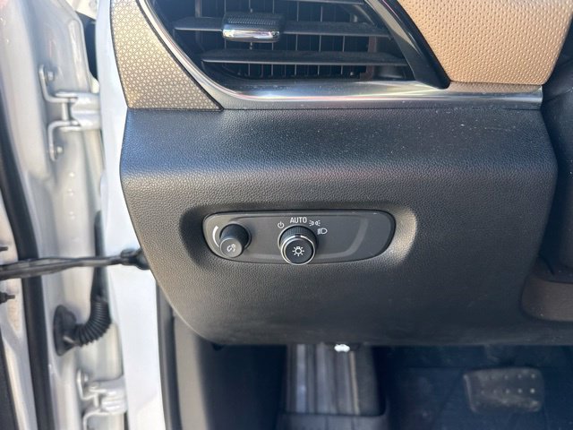 Used 2023 Chevrolet Traverse Premier w/ LPO, Floor Liner Package AWD/4WD image 14