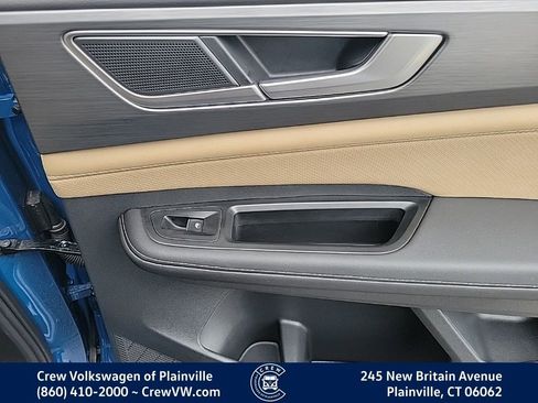 Certified 2025 Volkswagen Atlas Cross Sport SE image 46