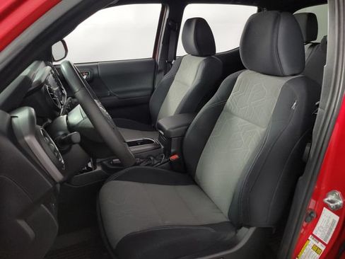 Used 2023 Toyota Tacoma TRD Off-Road w/ Technology Package RWD image 14