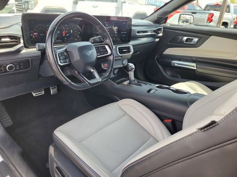 Used 2024 Ford Mustang Premium image 11