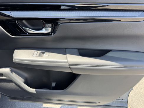 Used 2023 Honda CR-V EX-L image 9