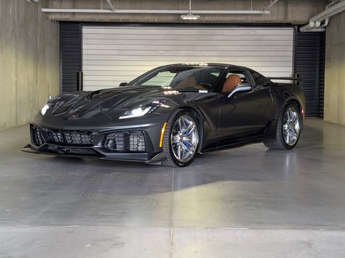 Used 2019 Chevrolet Corvette ZR1 RWD image 1