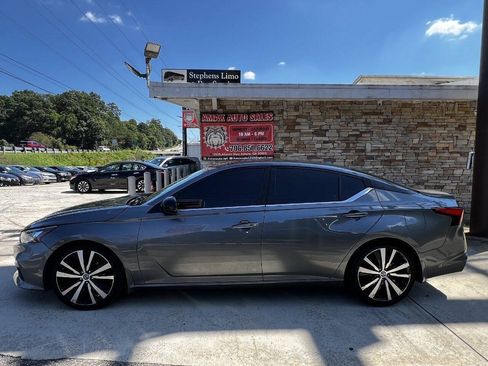 Used 2020 Nissan Altima 2.5 SR FWD image 3