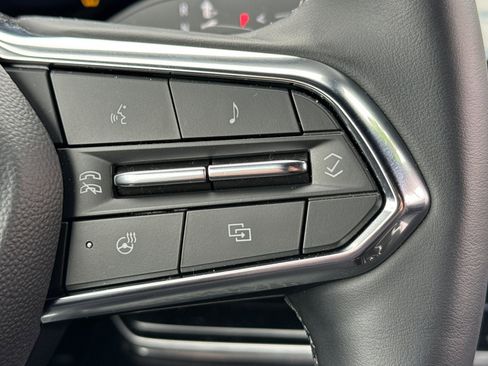 Used 2026 Chevrolet Equinox LT w/ Convenience Package II image 37