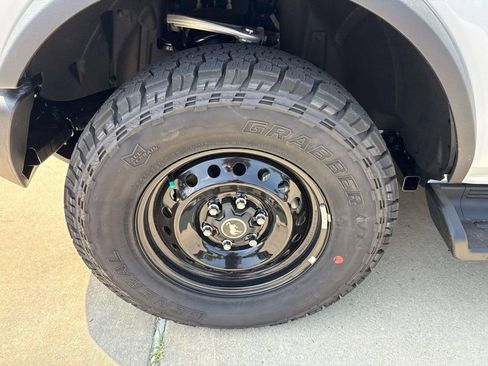 New 2026 Ford Bronco Outer Banks AWD/4WD image 3