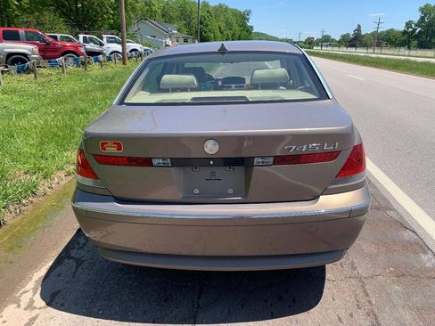 Used 2004 BMW 745Li RWD image 4
